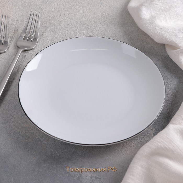 Тарелка фарфоровая «Палитра», d=17,5 см, белая